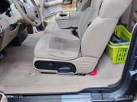 Second-hand Ford V8 235 CP (172 kW) 2005 Albastru SUV