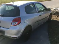 Gebraucht Renault Clio 75 PS (55 kW) 2012 Silber Kleinwagen