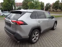 Gebraucht Toyota RAV4 Hybrid Team 178 PS (130 kW) 2021 Silver metallic SUV