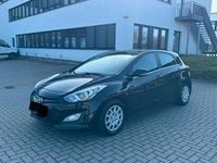 Gebraucht Hyundai i30 110 PS (80 kW) 2014 Schwarz Limousine
