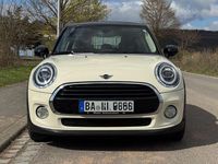 Gebraucht Mini Cooper Chili 136 PS (100 kW) 2018 Weiß Kleinwagen