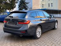 Gebraucht BMW 330e Advantage 184 PS (135 kW) 2020 Grau Kombi