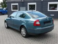 Gebraucht Skoda Octavia Ambiente 102 PS (75 kW) 2005 Islandgruen metallic Limousine