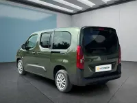 Neu Fiat Doblò 131 PS (96 kW) 2025 Grün Van / Kleinbus