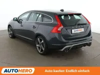Gebraucht Volvo V60 Momentum 190 PS (139 kW) 2015 Grau Kombi