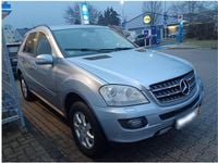 Gebraucht Mercedes ML320 224 PS (164 kW) 2008 Silber SUV