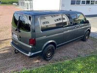 Gebraucht VW Transporter 150 PS (110 kW) 2024 Grau Van