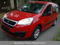 Gebraucht Peugeot Partner Tepee Active 110 PS (80 kW) 2017 Rot Van / Kleinbus