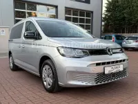 Gebraucht VW Caddy Maxi 114 PS (83 kW) 2023 Silber Van / Kleinbus