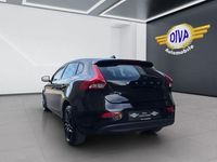 Gebraucht Volvo V40 You! 122 PS (89 kW) 2016 Schwarz Kombi