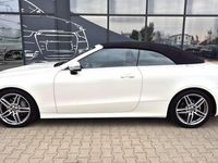 Gebraucht Mercedes E220 AMG line 194 PS (142 kW) 2017 Weiß Cabrio