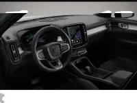 Neu Volvo XC40 Plus 163 PS (119 kW) 2026 Manufacturer SUV