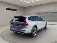 Gebraucht Volvo V60 CC 145 PS (106 kW) 2024 Kombi
