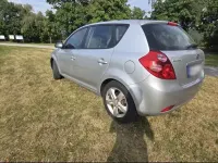 Gebraucht Kia Ceed 110 PS (80 kW) 2010 Silber Kleinwagen