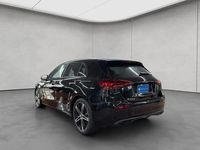 Gebraucht Mercedes A200 Advanced 163 PS (119 kW) 2026 Kosmosschwarz metallic Limousine