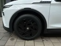 Neu Skoda Elroq Essence 139 kW (190 PS) 2026 Moon white perleffekt SUV