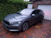 Gebraucht Skoda Superb 150 PS (110 kW) 2025 Grau Kombi