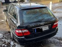 Gebraucht Mercedes E200 Elegance 163 PS (119 kW) 2003 Schwarz Kombi