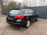 Gebraucht Opel Astra Edition 101 PS (74 kW) 2011 Schwarz Kombi