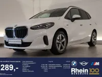 Gebraucht BMW 225 Active Tourer 245 PS (180 kW) 2023 Weiß Van / Kleinbus