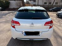 Gebraucht Citroën C4 Tendance 92 PS (67 kW) 2013 Weiß Limousine