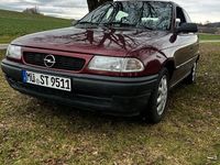 Second-hand Opel Astra 60 CP (44 kW) 1995 Roșu Berlinǎ