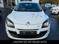 Gebraucht Renault Mégane 106 PS (77 kW) 2011 Weiß Limousine