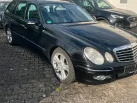 Gebraucht Mercedes E200 184 PS (135 kW) 2008 Schwarz Kombi
