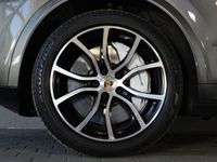 Gebraucht Porsche Cayenne Turbo 549 PS (403 kW) 2020 Grau SUV