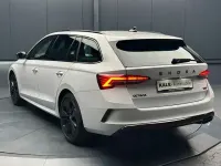 Gebraucht Skoda Octavia RS 265 PS (194 kW) 2025 Moonweiss metallic Kombi