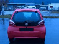 Gebraucht Toyota Aygo Cool 68 PS (50 kW) 2010 Rot Kleinwagen