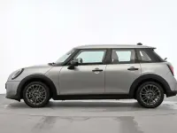 Używany Mini Cooper Classic 156 KM (114 kW) 2024 Szary Hatchback