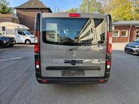 Gebraucht Renault Trafic 120 PS (88 kW) 2017 Grau Van / Kleinbus