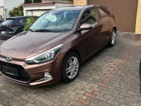 Gebraucht Hyundai i20 2017 Braun Limousine