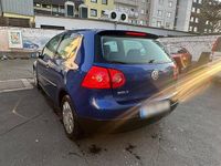 Gebraucht VW Golf V 2005 Blau Kleinwagen