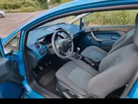 Gebraucht Ford Fiesta 60 PS (44 kW) 2009 Blau Kleinwagen