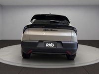 Uusi Alfa Romeo Junior Tech Edition 114 kW (156 HP) 2026 Peessi Katumaasturi