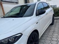 Second-hand Fiat Tipo 120 CP (88 kW) 2017 Alb Berlinǎ