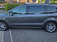Gebraucht VW Sharan Comfortline 150 PS (110 kW) 2018 Grau Van / Kleinbus