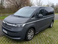 Gebraucht VW Multivan Style 150 PS (110 kW) 2022 Grau Van / Kleinbus
