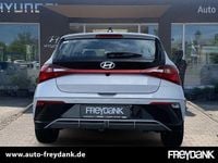 Neu Hyundai i20 Trend 101 PS (74 kW) 2025 Lumen grey Kleinwagen