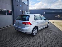 Second-hand VW Golf VII Trendline 86 CP (63 kW) 2015 Argintiu Berlinǎ