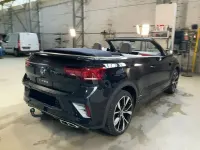 Second-hand VW T-Roc R-line 150 CP (110 kW) 2022 Negru SUV