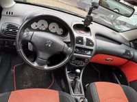 Gebraucht Peugeot 206 CC 109 PS (80 kW) 2004 Schwarz Cabrio