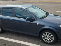 Gebraucht Opel Astra Edition 116 PS (85 kW) 2010 Grau Limousine