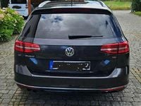 Gebraucht VW Passat Highline 179 PS (131 kW) 2018 Schwarz Kombi