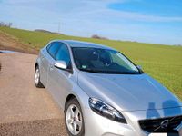 Gebraucht Volvo V40 120 PS (88 kW) 2014 Silber Limousine