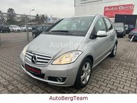 Gebraucht Mercedes A180 109 PS (80 kW) 2012 Silber Kleinwagen