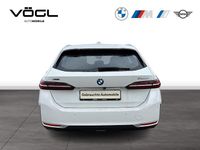 Gebraucht BMW 520 Comfort Edition 197 PS (144 kW) 2025 Weiß Kombi