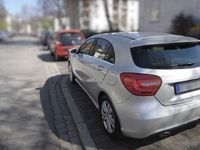 Gebraucht Mercedes A180 Urban 122 PS (89 kW) 2013 Silber Limousine